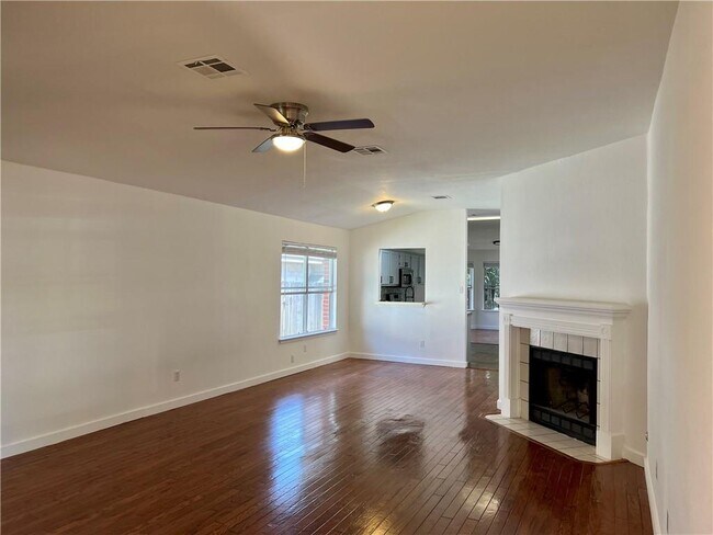 Building Photo - 3529 Ruby Red Dr