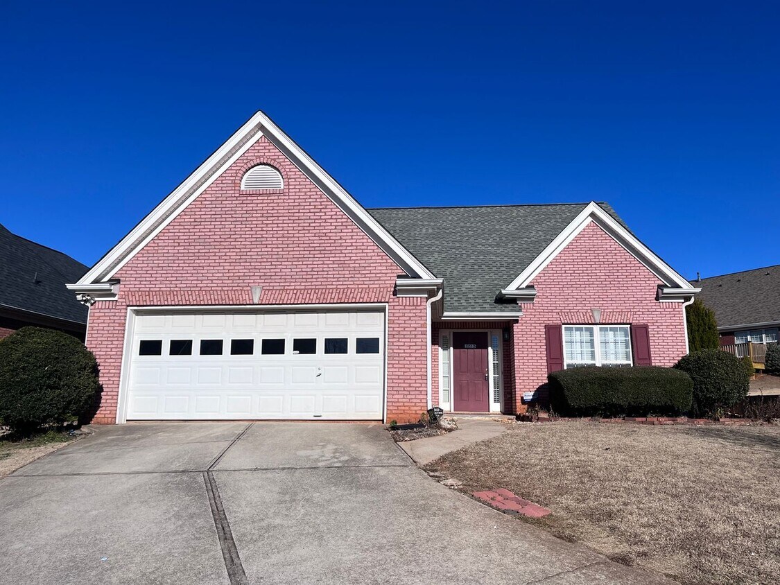 Primary Photo - Nice home in Lawrenceville