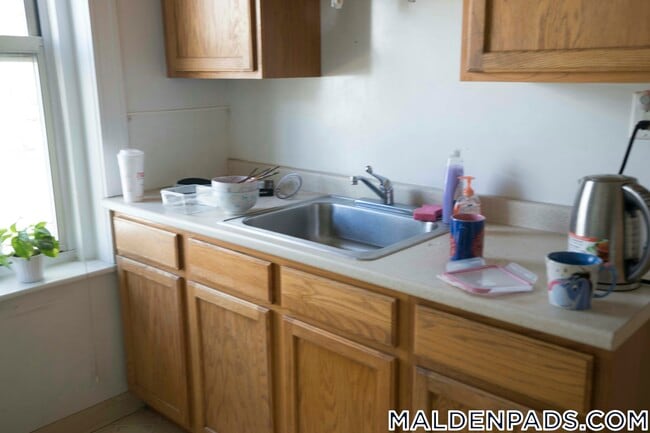 Foto del edificio - 90 Maple St