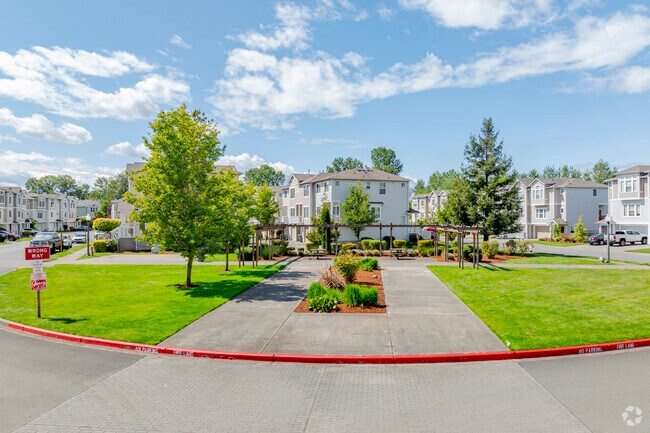 Building Photo - Stonebrook Townhomes