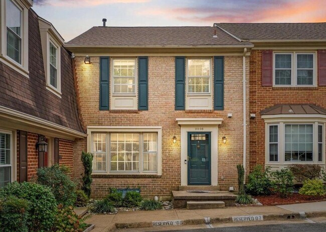 Building Photo - 3006 Federal Hill Dr