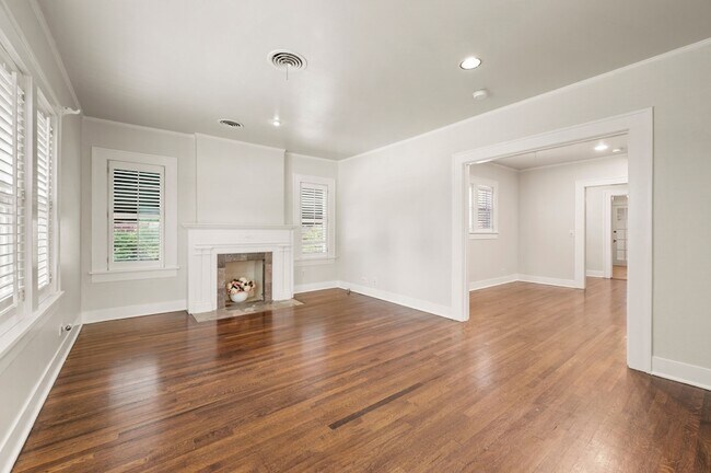 Foto del edificio - 3812 Bunting Ave