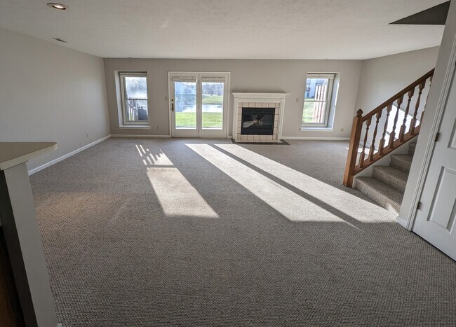 Building Photo - 6459 Cotton Bay Dr N