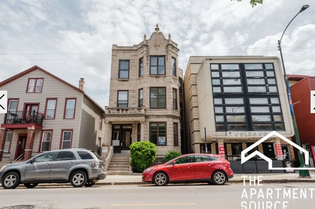 Building Photo - 2523 N California Ave