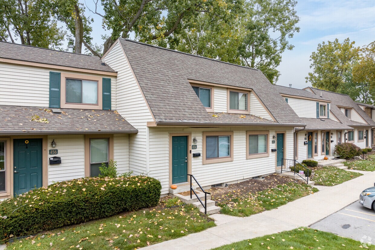 Forest Glen Apartments in Midland, MI