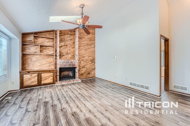 Building Photo - 3606 S Gibralter Cir