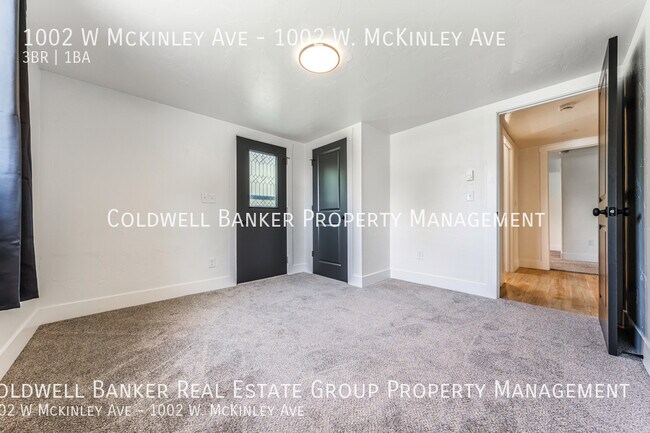 Foto del edificio - 1002 W McKinley Ave