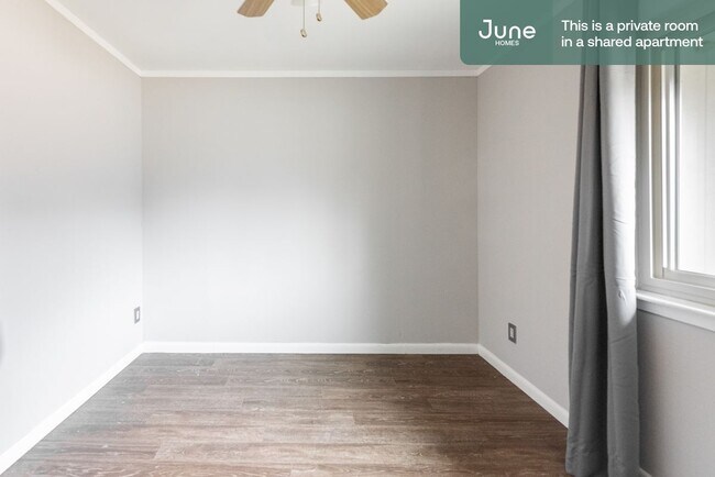 Building Photo - ROOM ONLY in 3-bed/2.0-bath Home