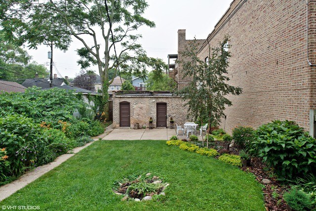 Building Photo - 5070 N Ravenswood Ave