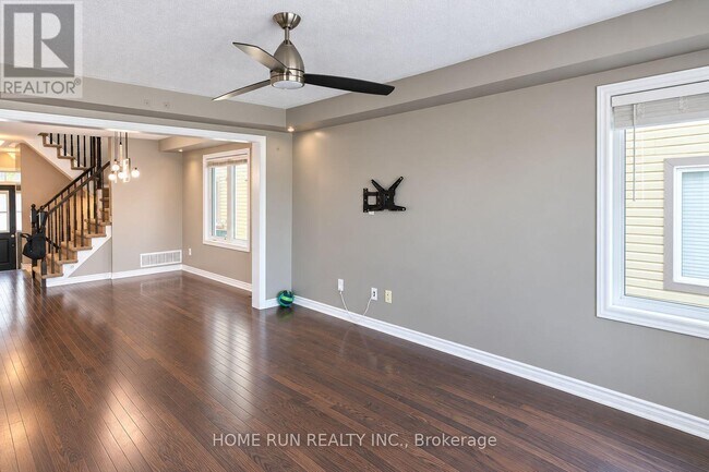Building Photo - 580 Meadowcreek Cir