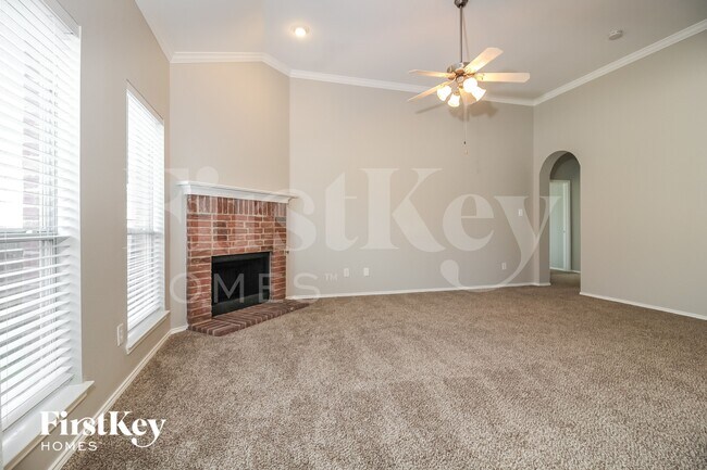 Foto del edificio - 2925 Oakshire St