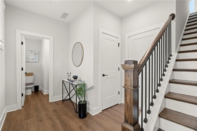 Photo - 146 Chestnut Cir Townhome