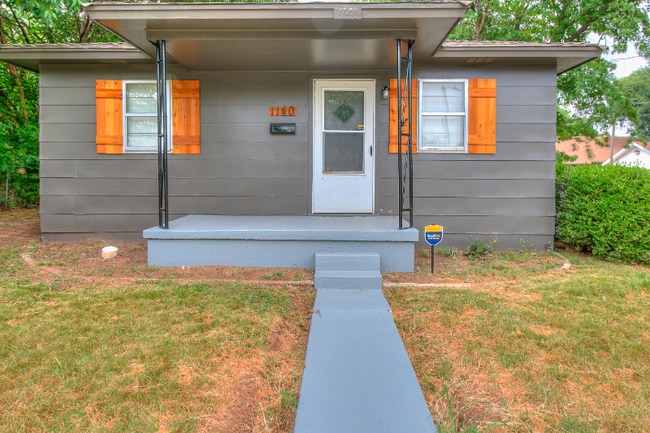 Photo - 1140 SW Binkley St House