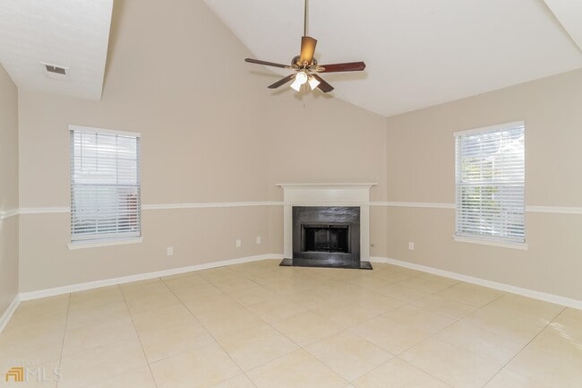 Building Photo - 2424 Fripp Terrace