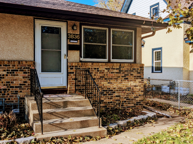 Building Photo - 3836 Snelling Ave