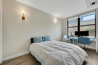 Building Photo - 4315 Park Ave