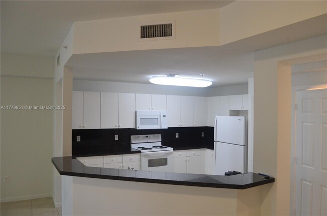 Building Photo - 10902 NW 83rd St