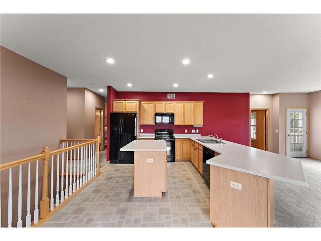 Foto del edificio - 7590 4th St Ln N