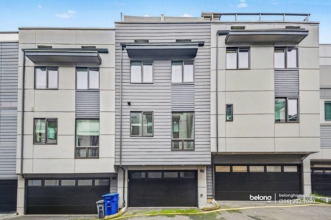 Building Photo - 18107 65th Ave NE