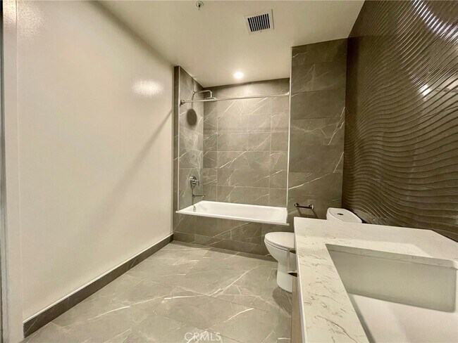 Foto del edificio - 400 S Broadway-1202-1202