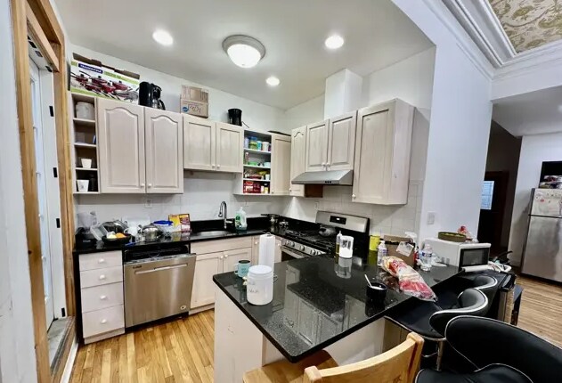 Primary Photo - 23 Highland Park Ave