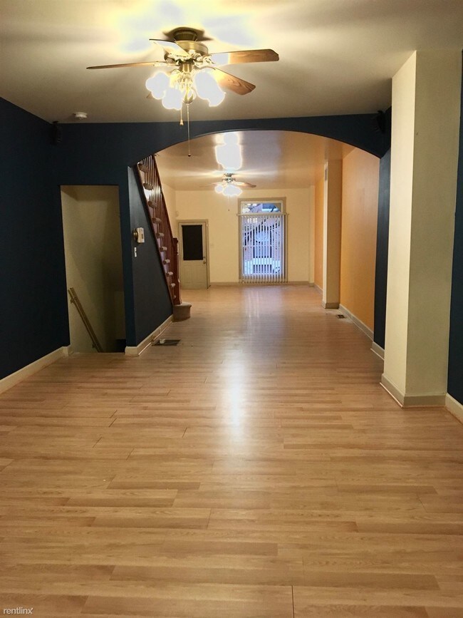 Building Photo - 2 br, 1.5 bath House - 255 S East Ave
