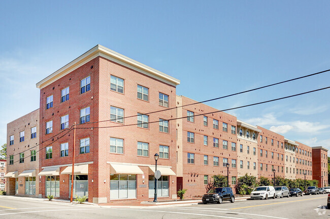 Building Photo - Freedman Point