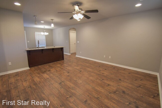 Foto del edificio - 3 br, 2 bath House - 800 Madison Drive