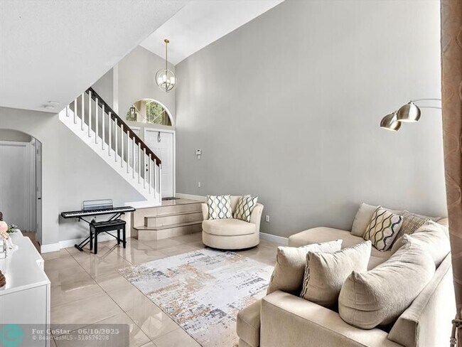 Foto del edificio - 16418 Sapphire St