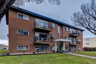 Building Photo - The Lenberne