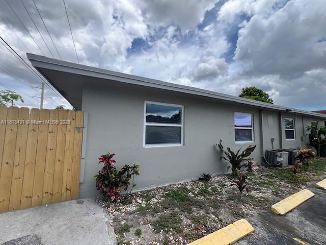 Foto principal - 5417 NW 22nd St