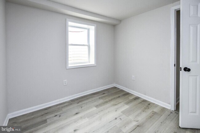 Foto del edificio - 204 53rd St NE