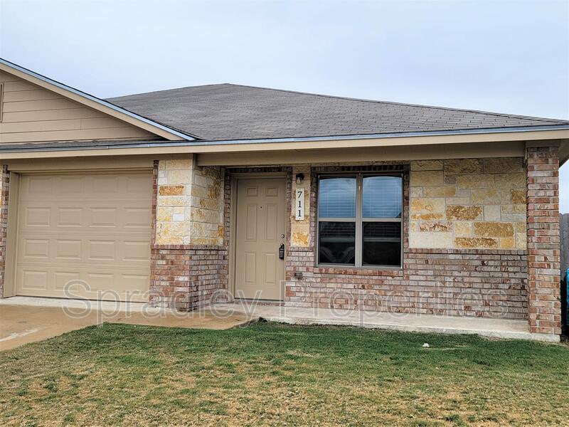 711 Laila Ln, Belton, TX 76513 Condo for Rent in Belton, TX