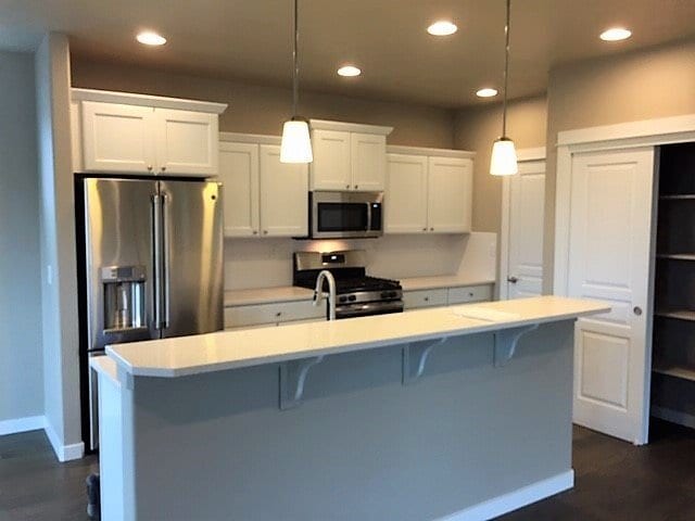 Building Photo - Spacious 3 Bed/2.5 Bath Single Family Home in Leehaven
