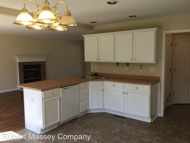 Building Photo - 10004 Spring Gate Dr