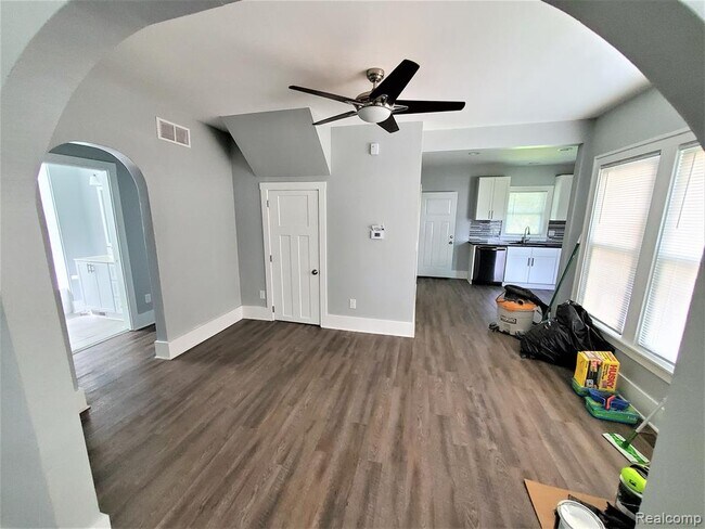 Foto del edificio - 680 Pearson St