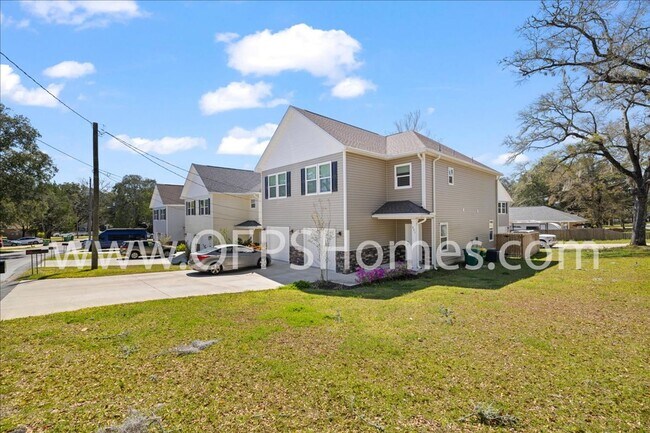 Foto del edificio - Home in the heart of Niceville
