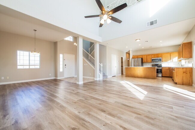 Foto del edificio - 4034 Warren Rock St