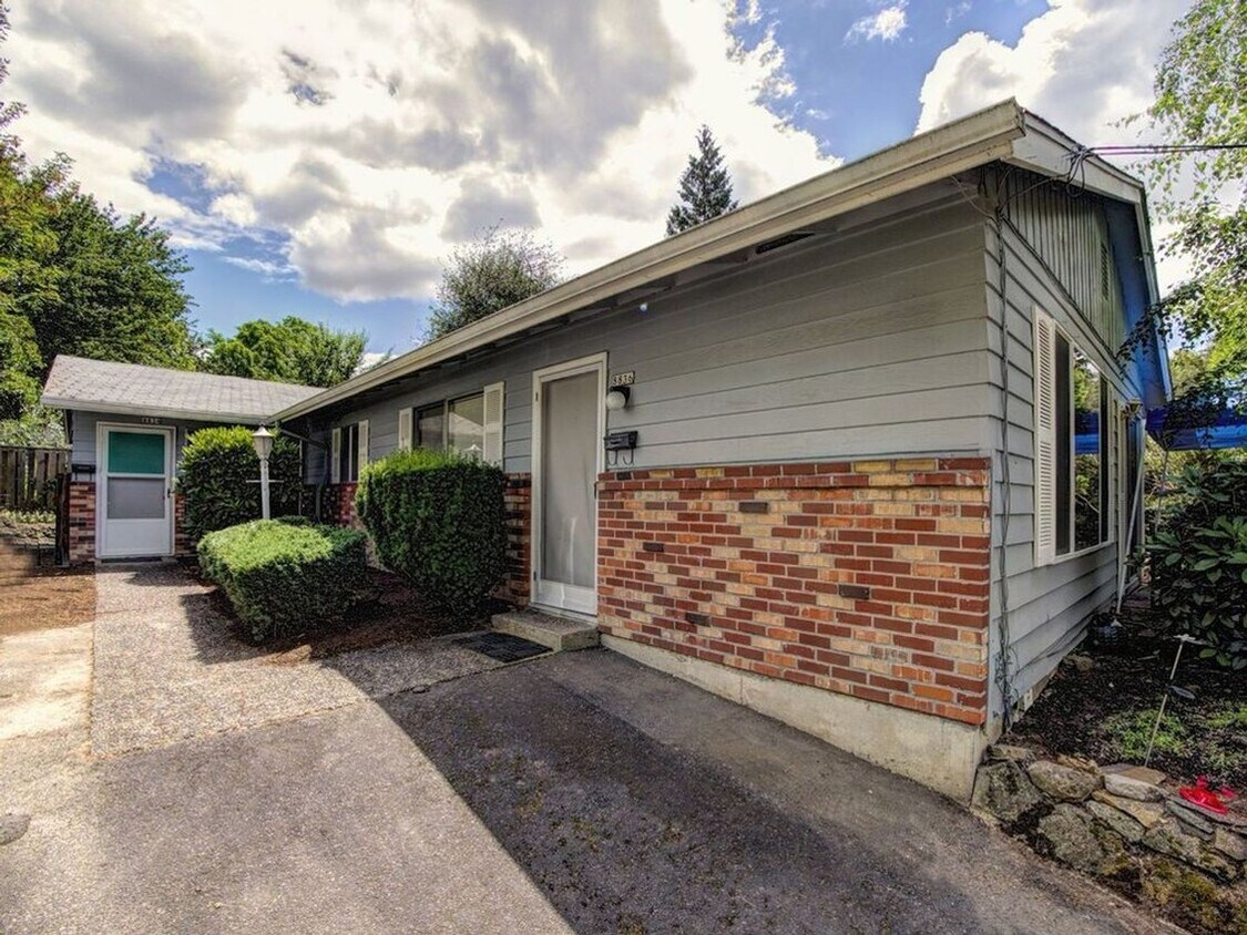 Foto principal - 8834-36 SE 9th Ave