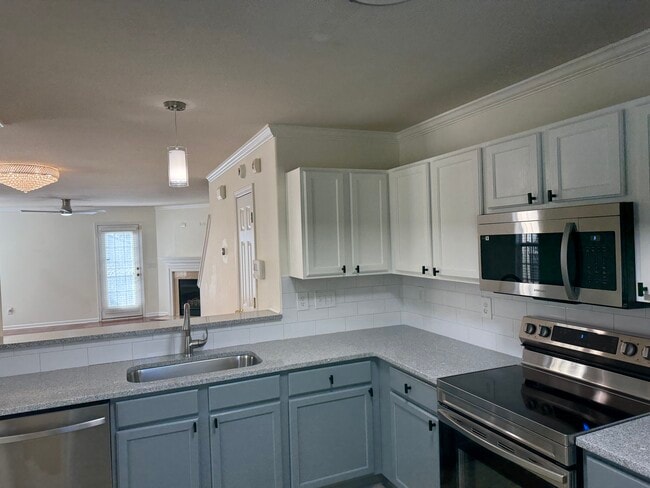 Foto del edificio - 2809 Fountaingrass Ln