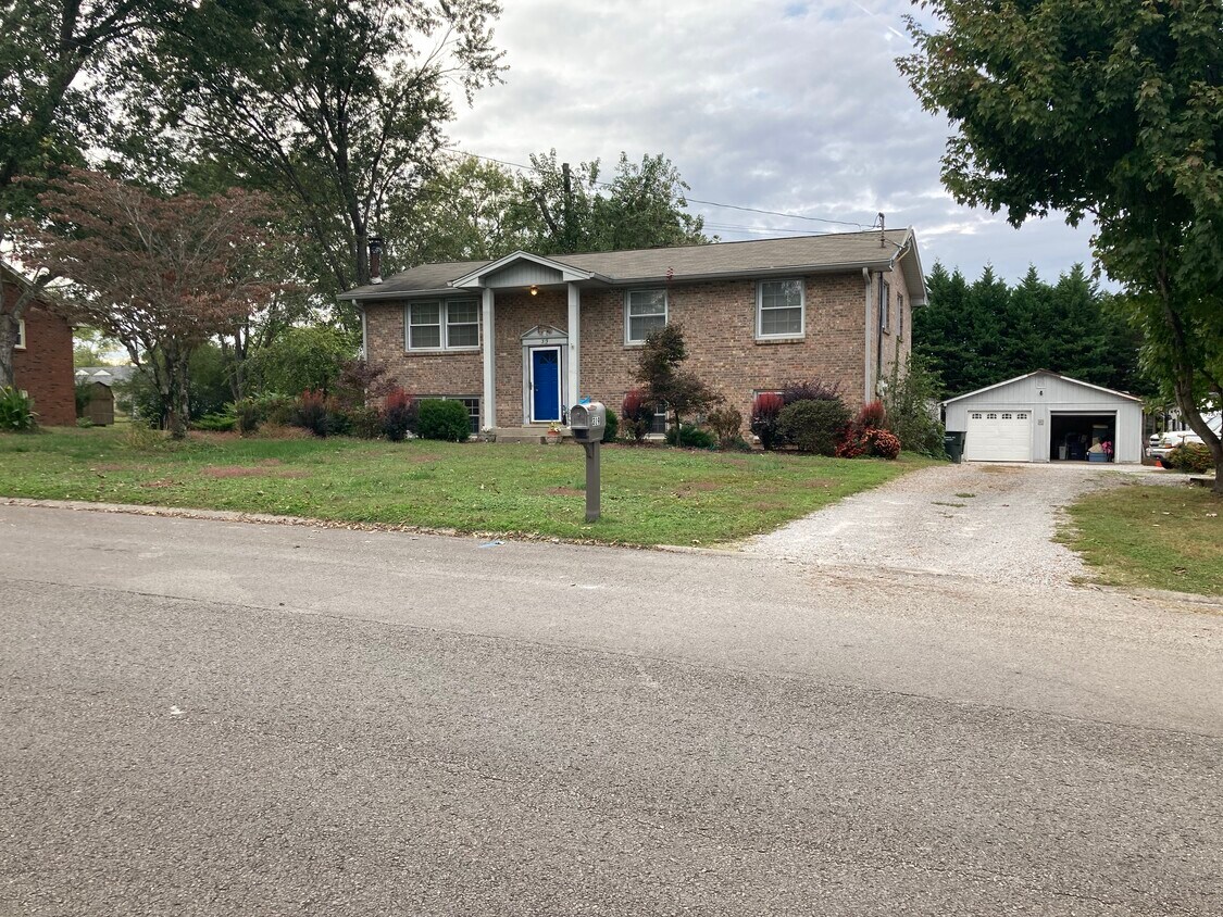 319 Santa Rosa Dr Unit 319a, Old Hickory, TN 37138 Apartments in Old