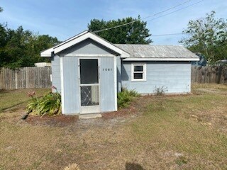 Small Cozy Home - 1471 33rd St NW