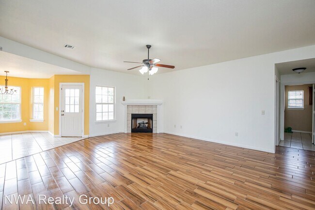 Building Photo - 3 br, 2 bath House - 1231 Maplewood Street