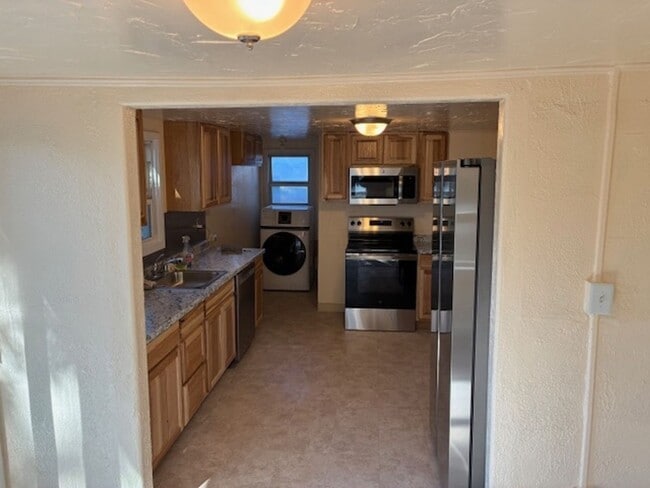 Building Photo - 515 N Kent Pl