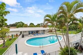 Building Photo - 2170 NE 51st Ct