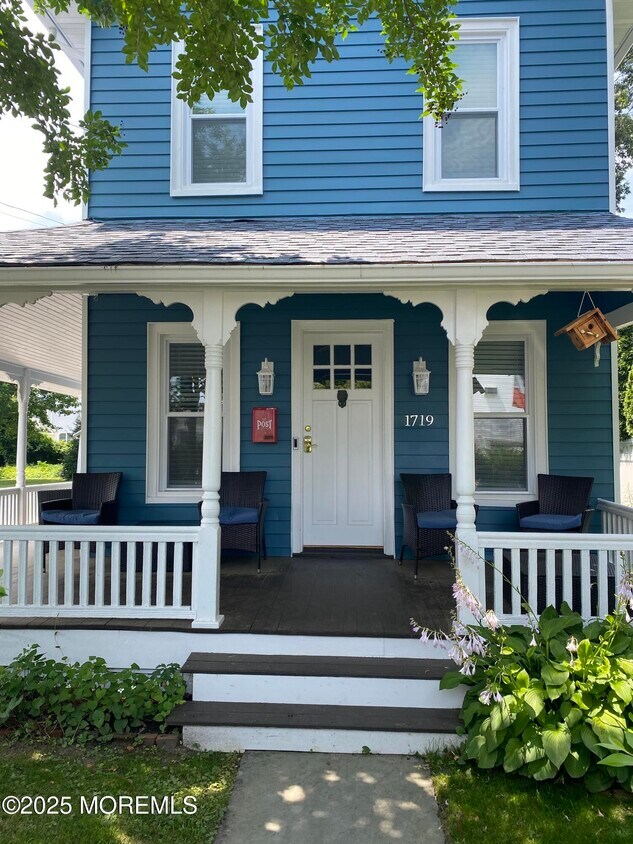 Foto principal - 1719 Beverly Ave