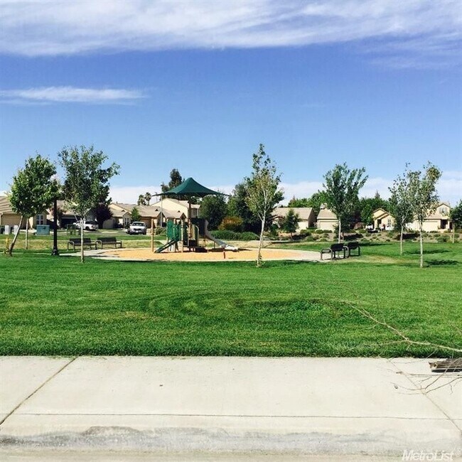Building Photo - 7505 Wainscott Way