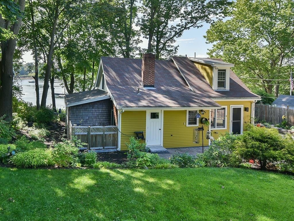 4 Pepperrell Rd, Kittery, ME 03905 Condo for Rent in Kittery, ME