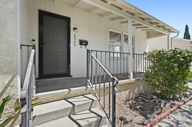 Building Photo - 2943 Los Olivos Ln