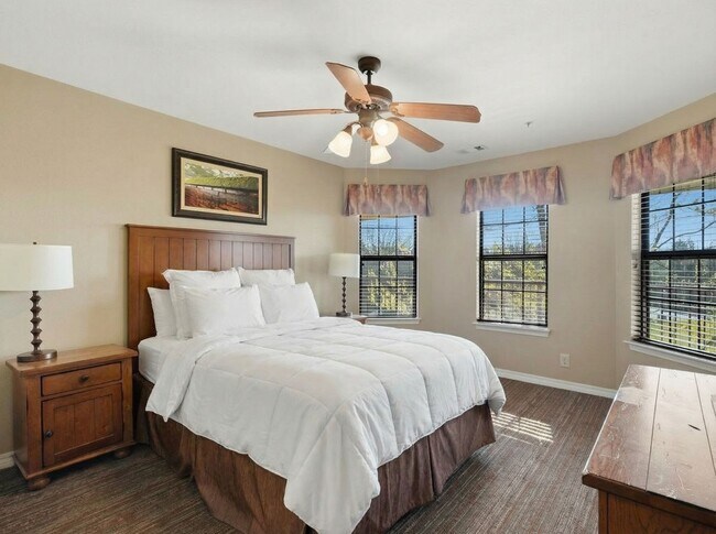 Building Photo - Apple Mountain Apartments